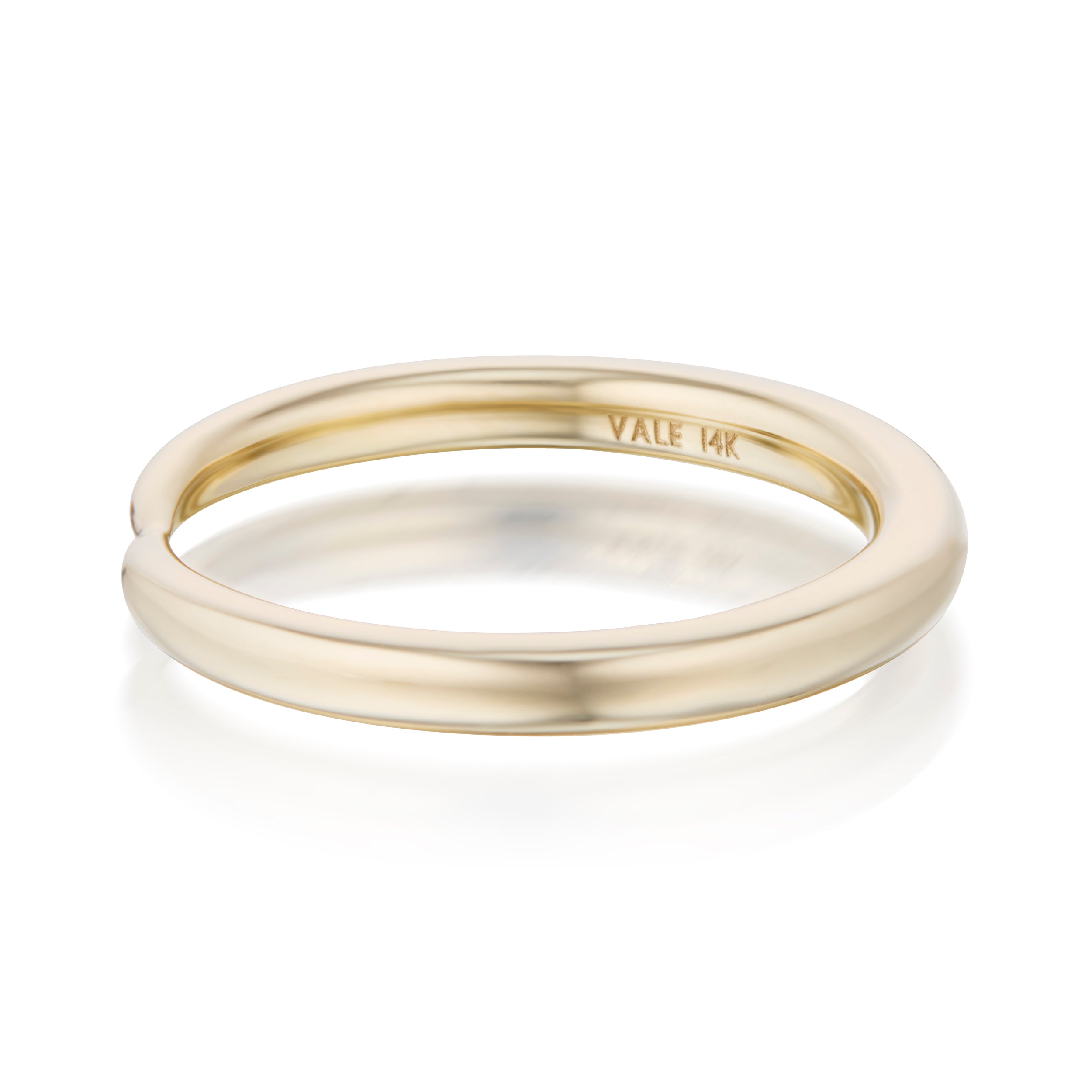 Vale Jewelry Swoop Kiss Ring Side View Yellow Gold