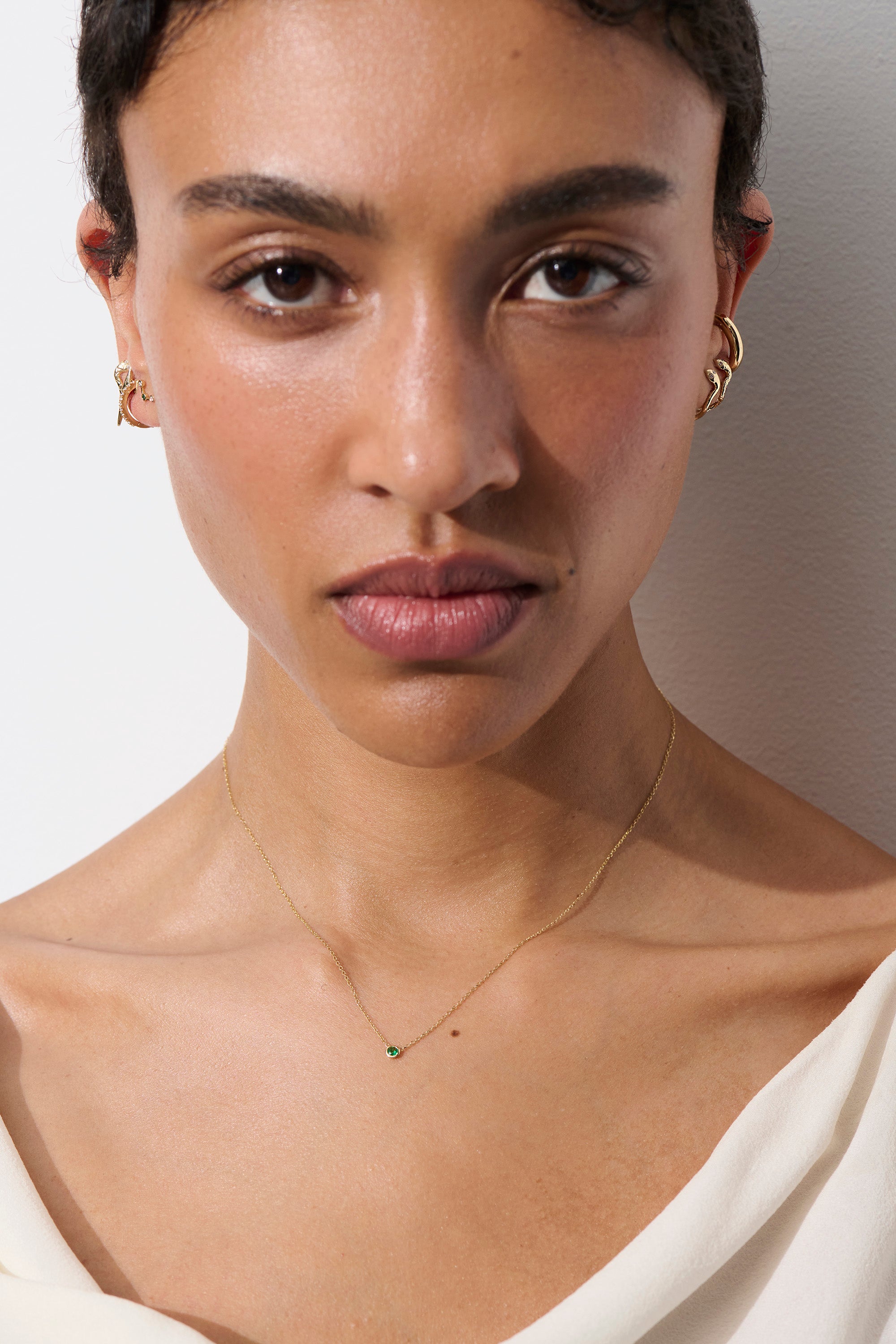 Model Wearing Vale Jewelry Barely There Emerald Necklace