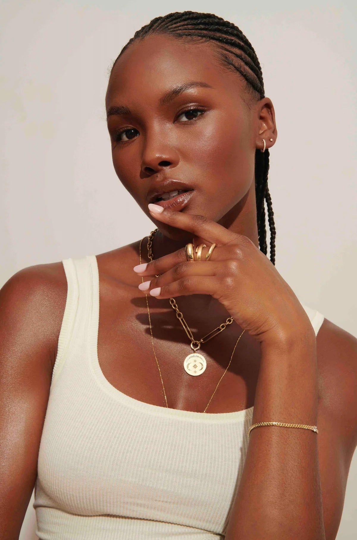 Model Wearing Vale Jewelry Marnie Curb Chain Bracelet with Round Diamond on Model 2