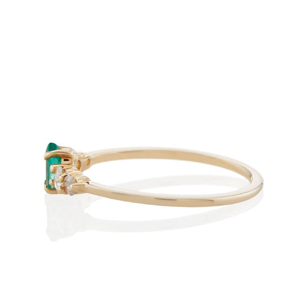 Vale Jewelry Bellatrix Pear Shape Emerald Ring with White Rose Cut Diamond Accents in 14 Karat Yellow Gold Side View