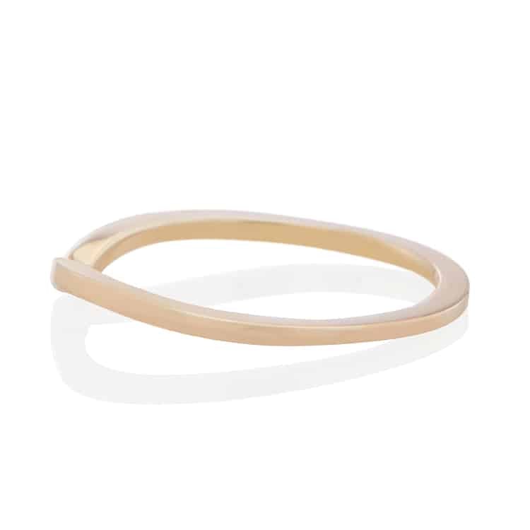 Vale Jewelry Plain Vesper Ring in 14 Karat Yellow Gold Side View