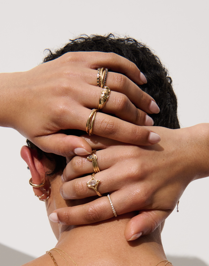 Model Wearing Sintra Rolling Ring with Champagne Diamonds from Vale Jewelry