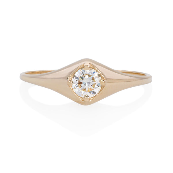 Vale Jewelry Billie Ring with White Diamond in Yellow Gold Front View