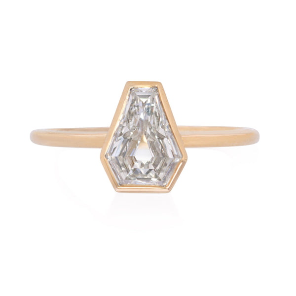 Vale Jewelry OOAK 1.02 Carat Shield Cut White Hexagon Bezeled Diamond Ring in 18 Karat Yellow Gold Front View Top