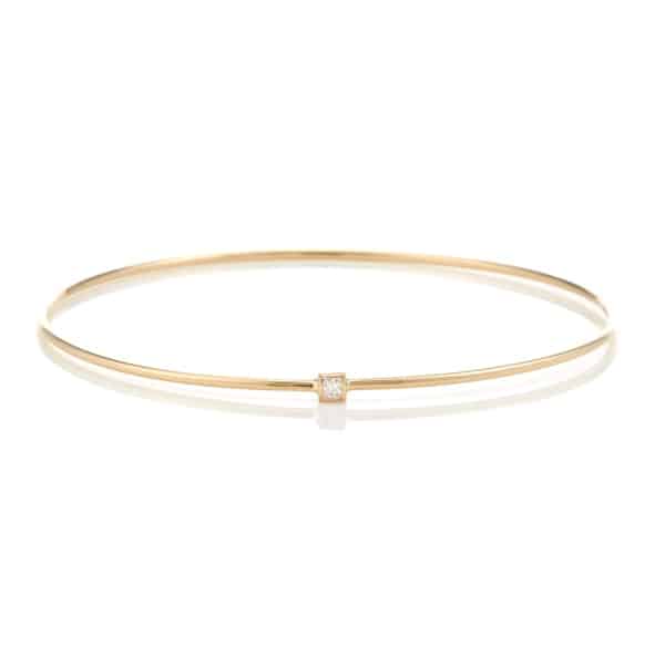 Vale Jewelry Quotidien Bangle with Princess Cut White Diamond in 14 Karat Yellow Gold Front View